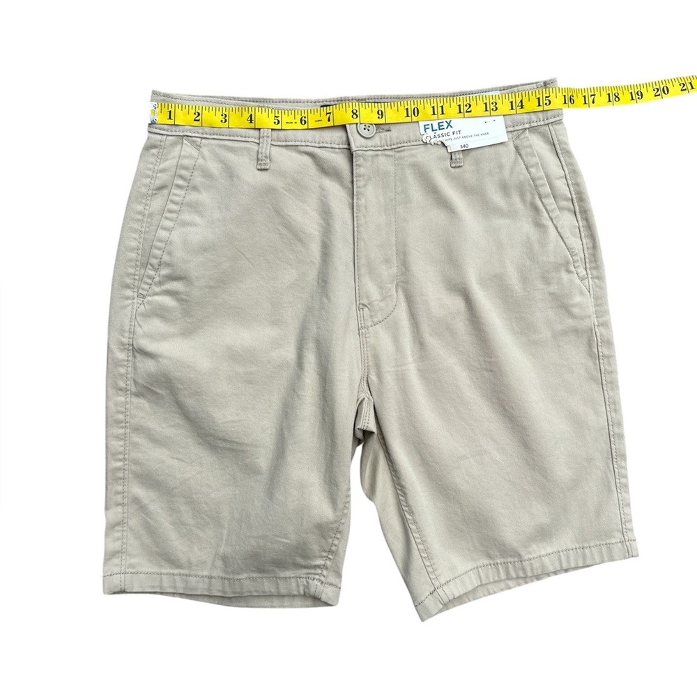 Arizona Jean Company Men's Beige Flex Classic Fit sport khaki Shorts - Picture 9 of 10